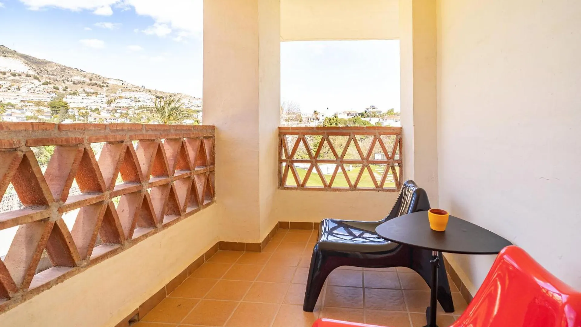 Nice Apartment In Benalmadena With Kitchen
