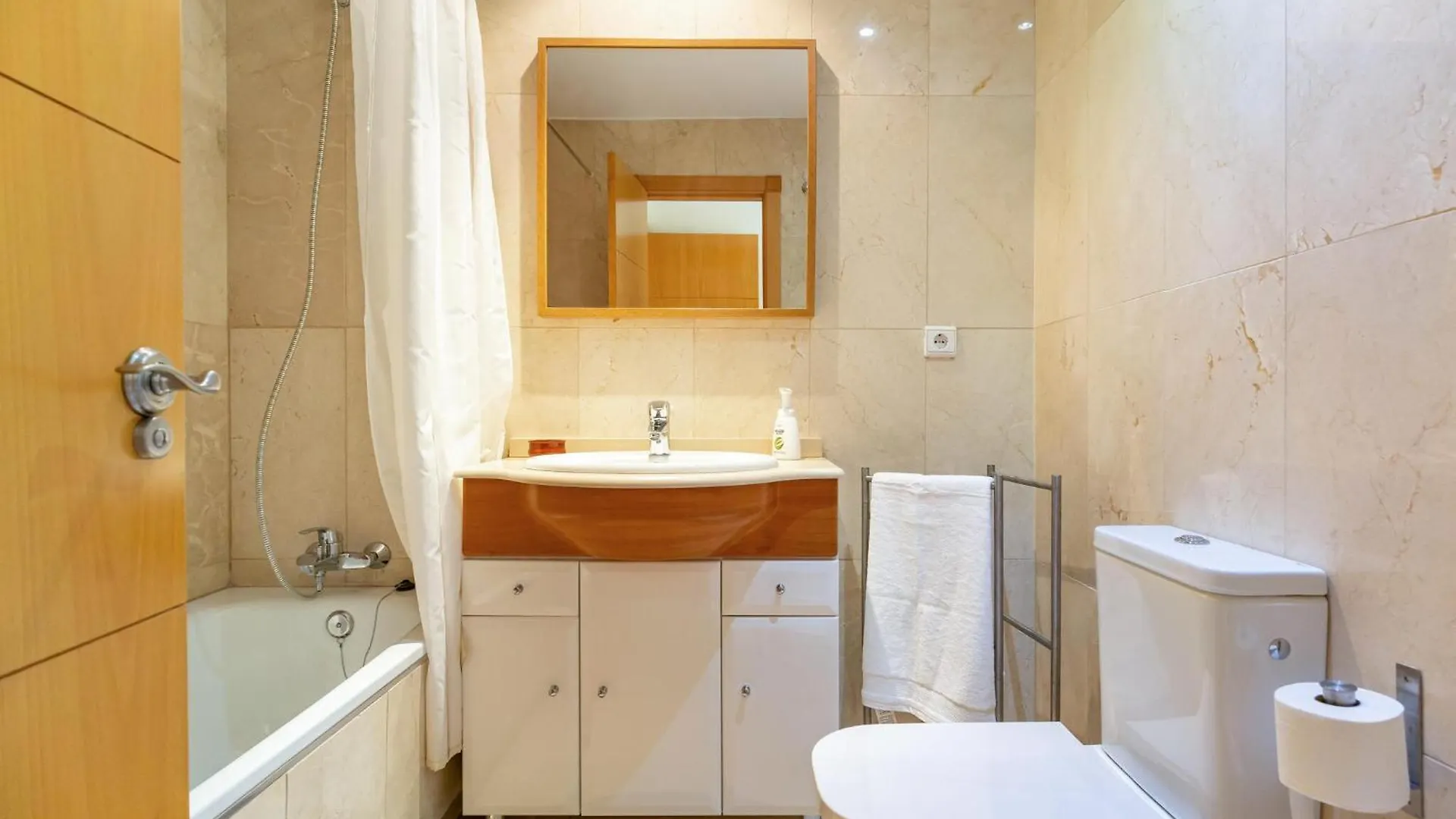 Nice Apartment In Benalmadena With Kitchen