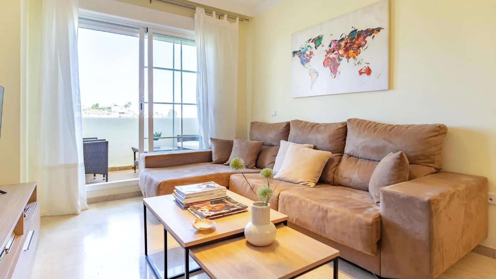 Nice Apartment In Benalmadena With Kitchen Spanje