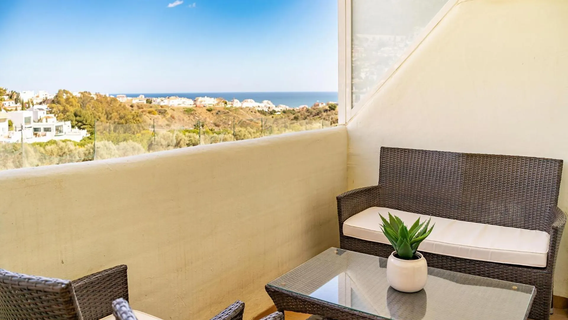 Nice Apartment In Benalmadena With Kitchen Spanje